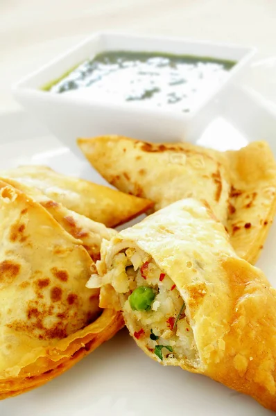 Fresh Tasty Traditional Indian Starter — Stock Photo, Image