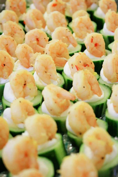 Prawn Cuucumber Canapes — Stock Photo, Image