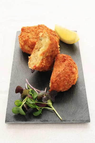 Banhado Saboroso Croquete Aperitivo — Fotografia de Stock