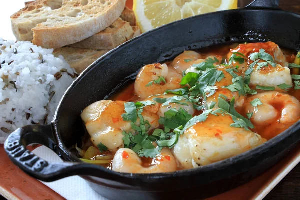 Plated Fresh Fish Meal — Stock Photo, Image