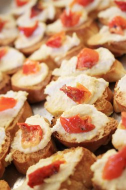 taze bruschetta kanepeler yapma