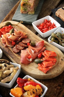 sağlıklı parmak gıda mezeler tapas seçimi