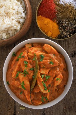 Geleneksel Hint köri yemek