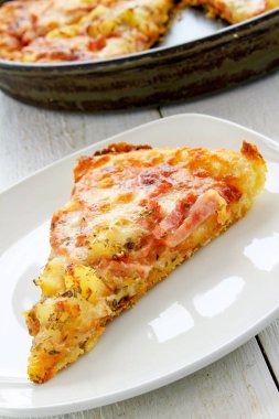 karışık taze pişmiş pizza