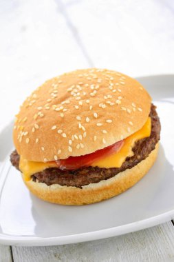 Pared sığır eti hamburger yemek