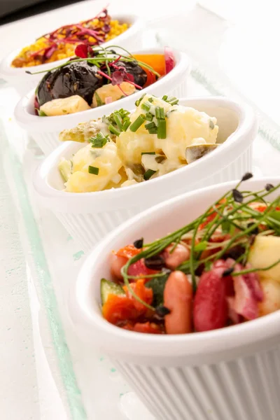 Soğuk Açık Büfe Salata Garnitür Seçimi — Stok fotoğraf