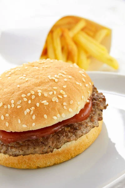 Hervormingspakket Rundvlees Hamburger Maaltijd — Stockfoto