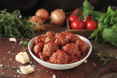 kaplama köfte yemek tabağı