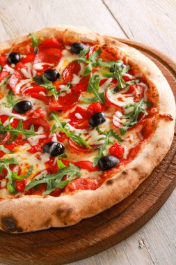 karışık taze pişmiş pizza