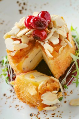 pişmiş brie peyniri meze starter