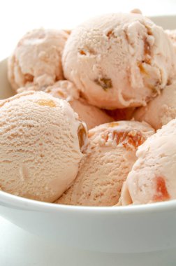 geleneksel süt dondurma