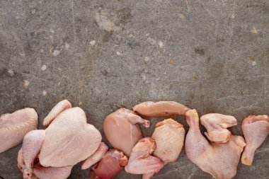 taze çiğ tavuk porsiyon