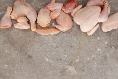 taze çiğ tavuk porsiyon