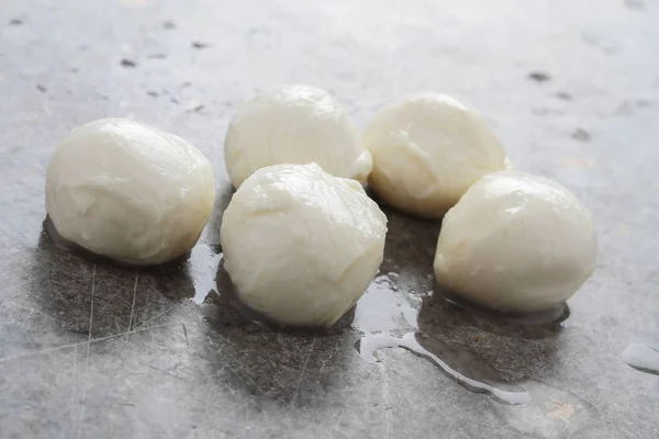 Kis Finom Kerek Mozzarella — Stock Fotó