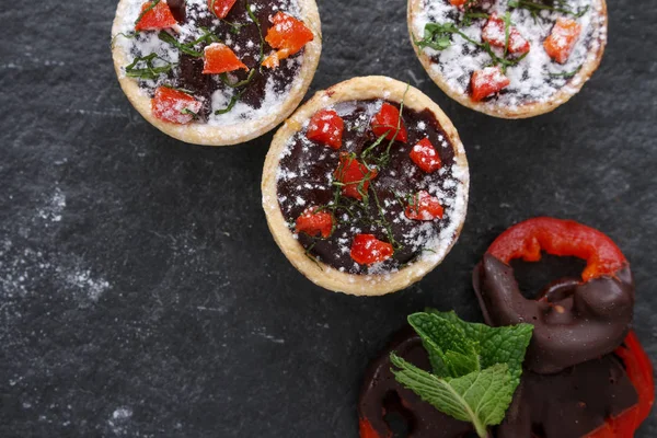 Mini Çikolata Kırmızı Biber Tartlets — Stok fotoğraf