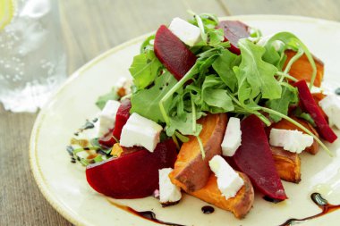 Vejetaryen ana yemek kaplama