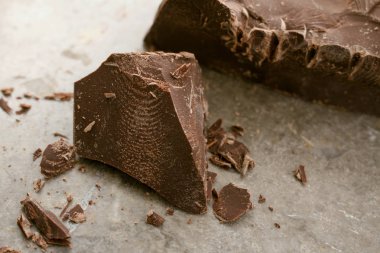 gevşek çikolata parçaları tatlı