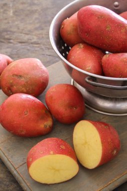 taze çiğ patates hazırlama