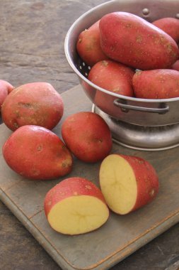 taze çiğ patates hazırlama