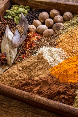 Taze kurutulmuş karışık baharat