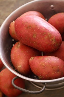 taze çiğ patates hazırlama