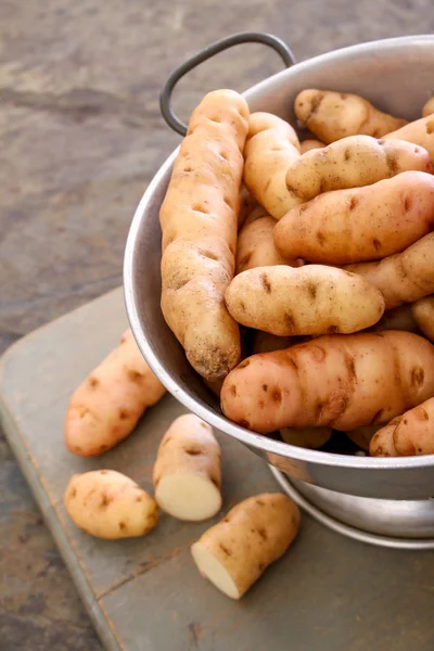 Taze Çiğ Patates Hazırlama — Stok fotoğraf