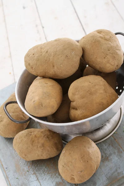 Preparing Fresh Raw Potatoes — Stock Photo, Image