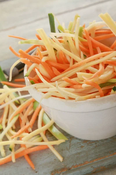 양배추 샐러드 만들기 — 스톡 사진