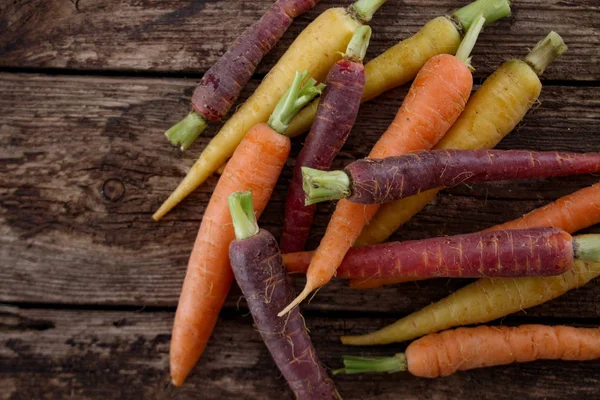 Preparing Heritage Baby Carrots — Stock Photo, Image