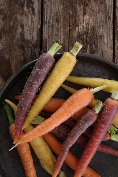 Preparing Fresh Healthy Carrots — Stock Photo, Image