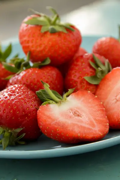 Φρέσκες Ώριμες Φράουλες Φρούτα — Φωτογραφία Αρχείου