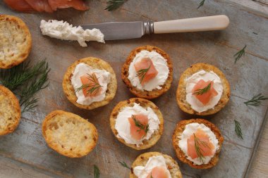 taze bruschetta kanepeler yapma