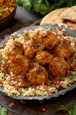 kaplama köfte yemek tabağı