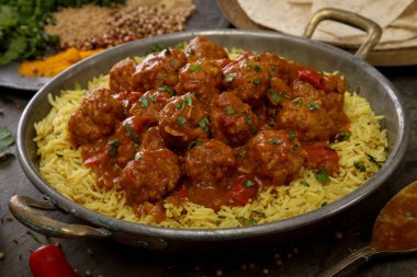 kaplama köfte yemek tabağı