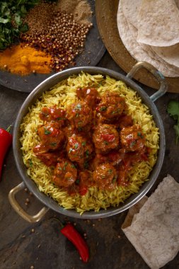 kaplama köfte yemek tabağı