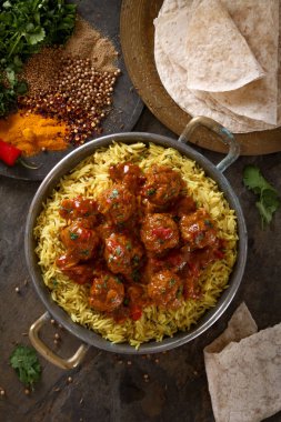 kaplama köfte yemek tabağı