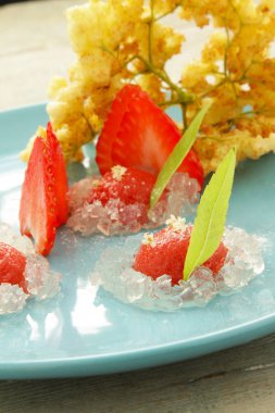 kaplama çilek meyve tatlı