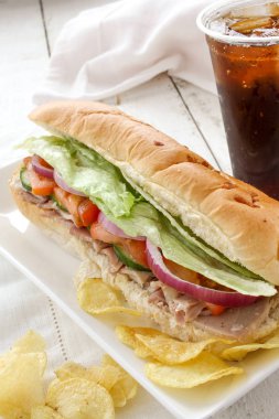 taze yapılmış alt sandviç