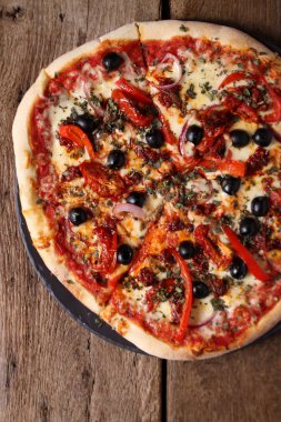 karışık taze pişmiş pizza