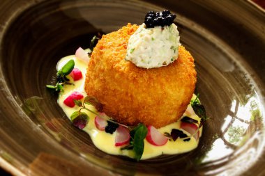 kaplama balık köftesi yemek