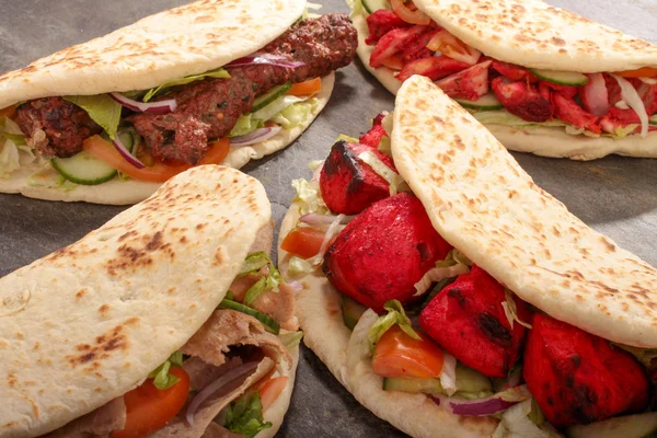 Ízletes Indiai Naan Wrap — Stock Fotó