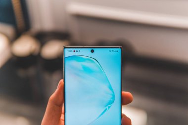 Samsung Galaxy Note 10 En güçlü akıllı telefonlardan biri. Samsung Galaxy Unpacked Olay.