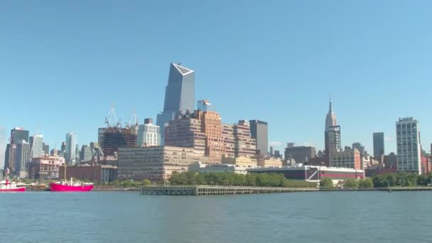 Hiperlapse Excursión Turística Crucero Turístico Por Skyline Midtown Manhattan Río — Vídeos de Stock