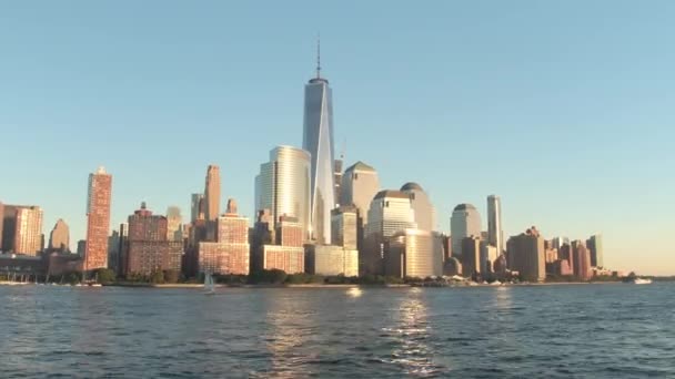 Atış Hyperlapse Kurulması Altın Günbatımında Ikonik Gökdelenler Içinde Downtown Manhattan — Stok video