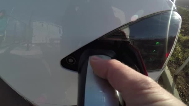 Özerk Araba Şubat 2017 Tesla Model Bağlantıyı Kesme Tüm Elektrikli — Stok video