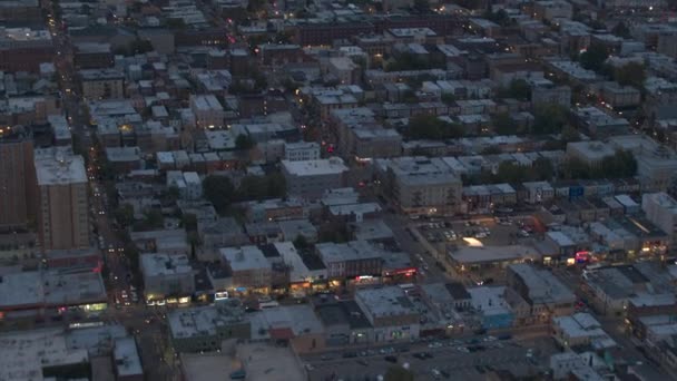 백그라운드에서 미드타운 맨해튼에 유명한 마천루와 허드슨 콘도미니엄 아파트 쪽으로 뉴저지에서 — 비디오