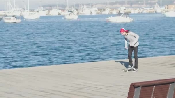 Close Slow Motion Młody Pro Skater Skateboarding Skoki Ollie Flip — Wideo stockowe
