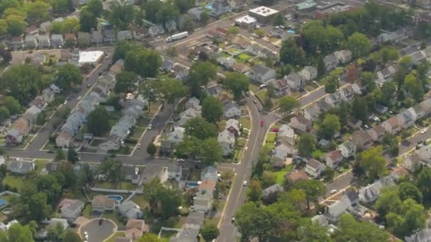 Aerial Flying Busy Streets Picturesque Luxury Suburban Town Surrounded Lush — Stock Video