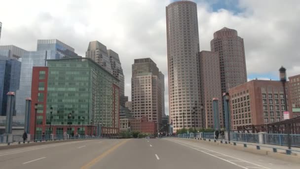 Fpv Close Traveling High Glassy Window Pattern Skyscrapers Downtown Boston — Stock Video