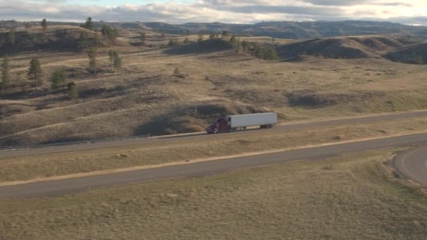 Aérial Voler Dessus Fret Camion Semi Remorque Marchandises Long Autoroute — Video